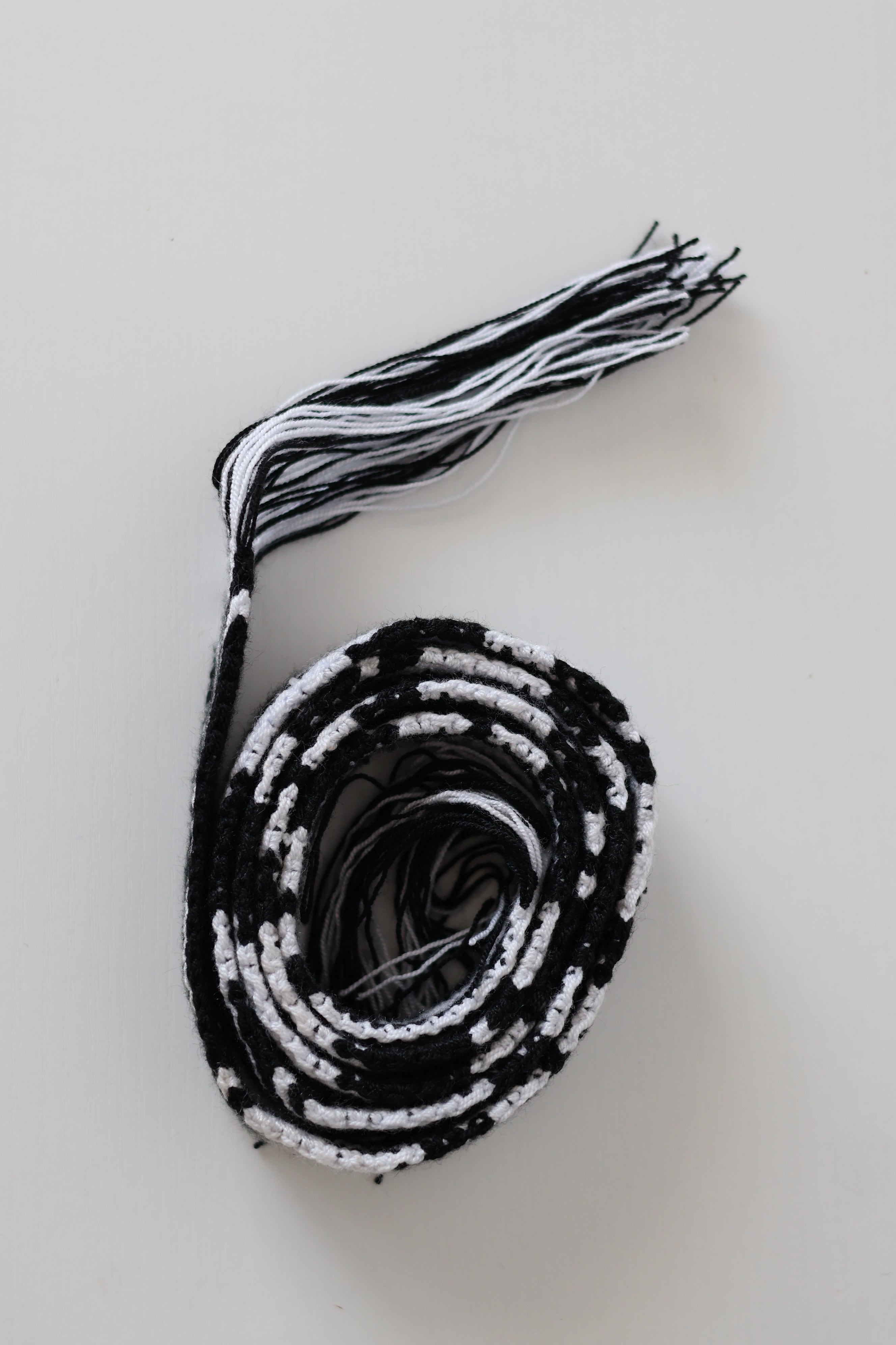 'FAJÓN' wayuu belt, blanco & negro